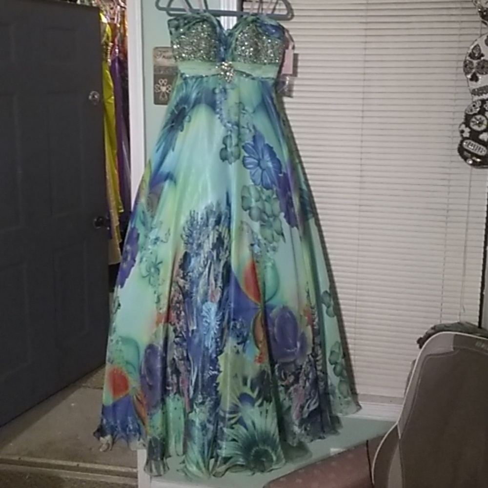 Brand new dress